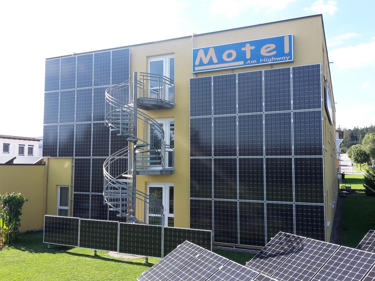 Motel Am Highway Althengstett Buitenkant foto